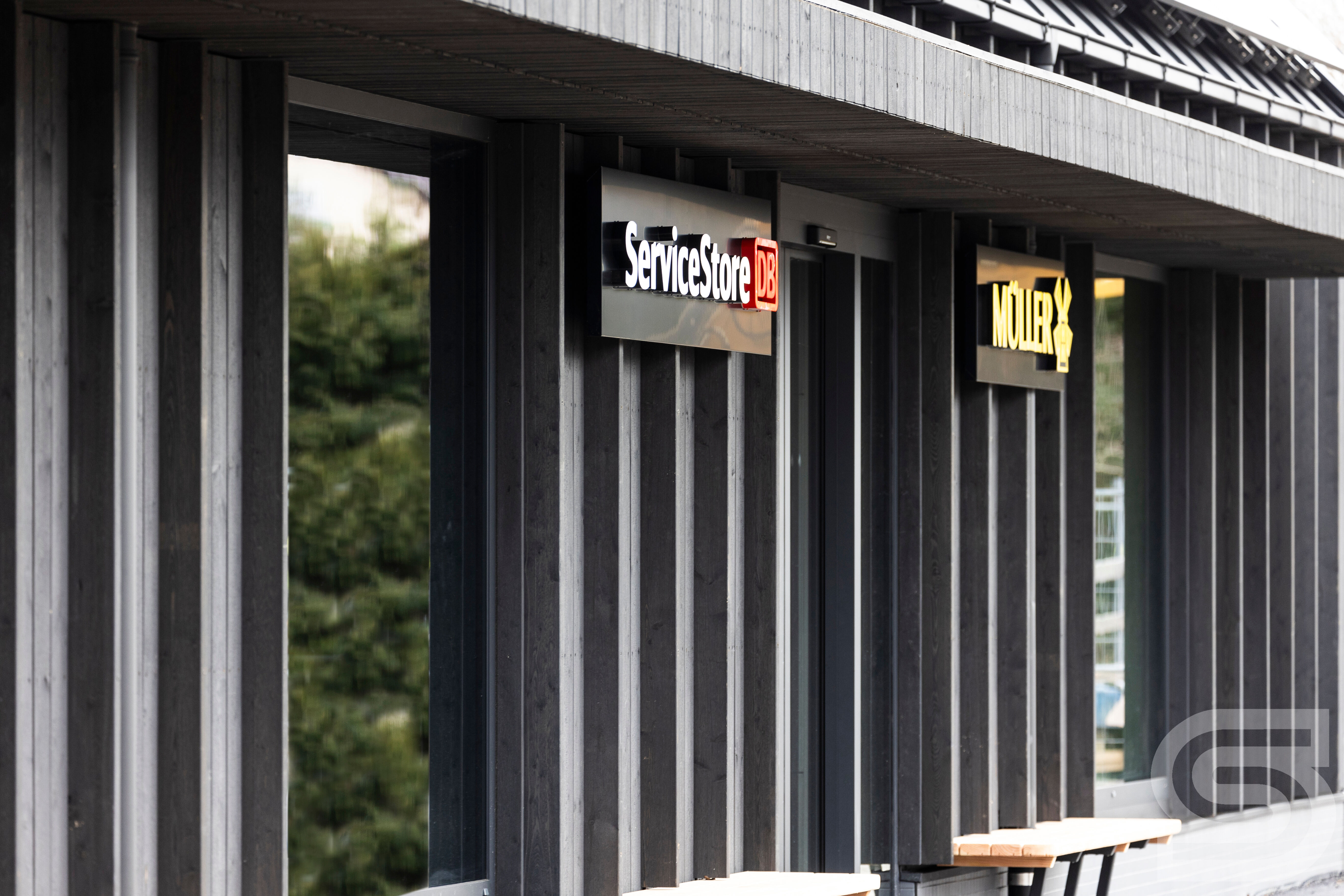 Kleiner Grüner Bahnhof Zorneding